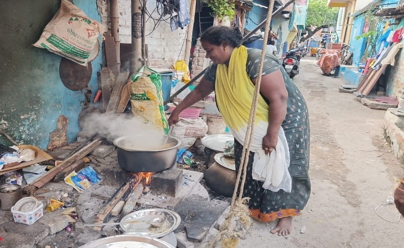 Profile of Gomathi from Arumbu Group